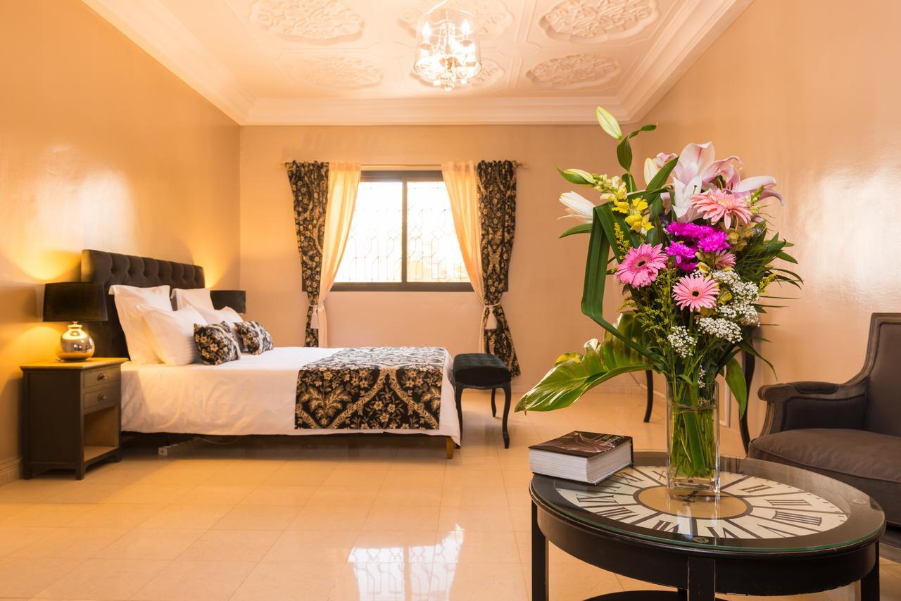 Villa Renaissance Ngor Exterior photo