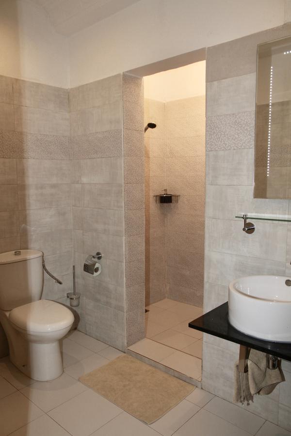 Villa Renaissance Ngor Exterior photo